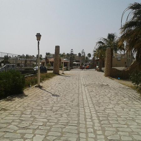 Duplex Pied Dans L'Eau Avec Magnifique Vue Sur Mer Monastir Exterior photo