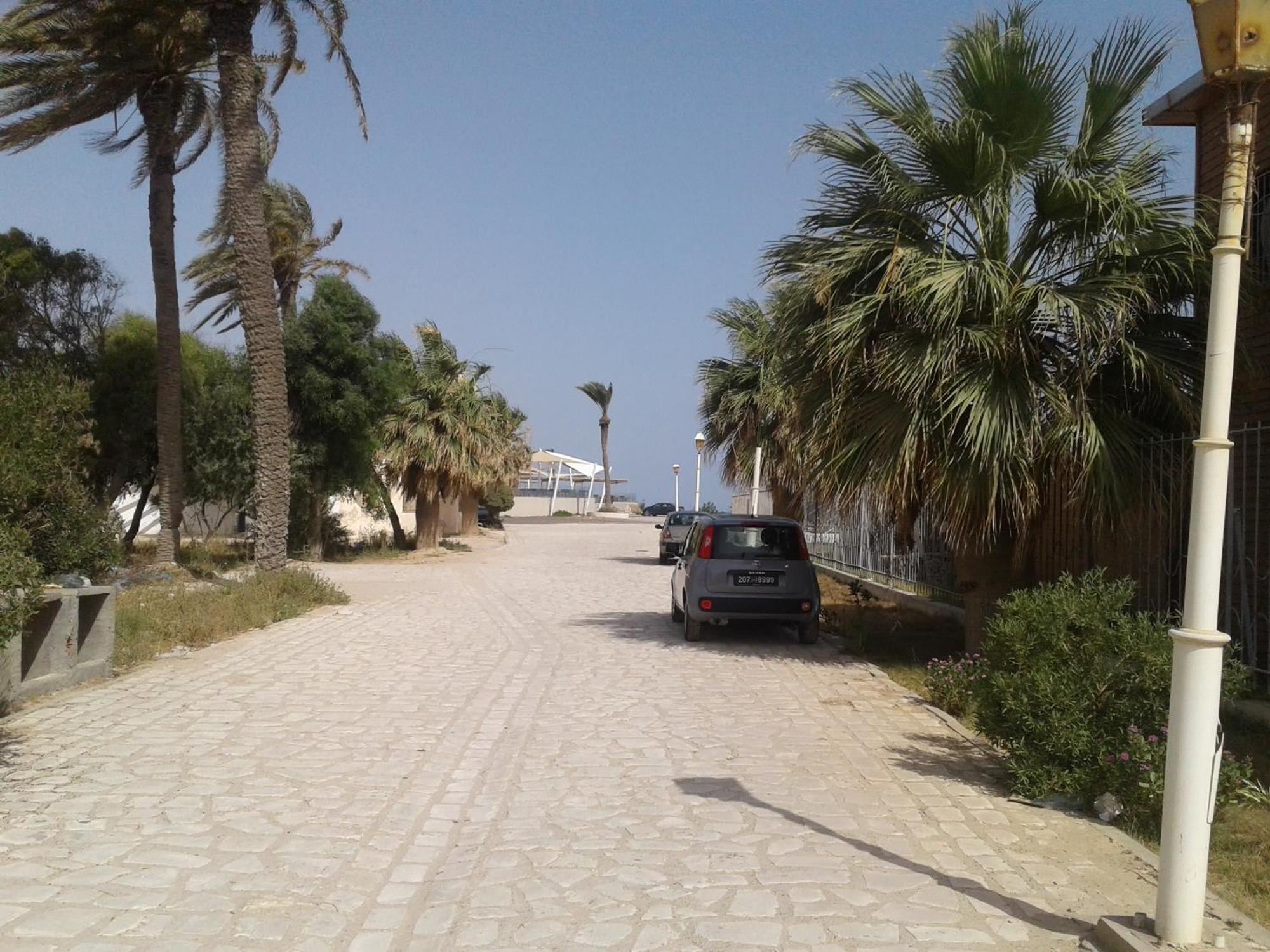 Duplex Pied Dans L'Eau Avec Magnifique Vue Sur Mer Monastir Exterior photo